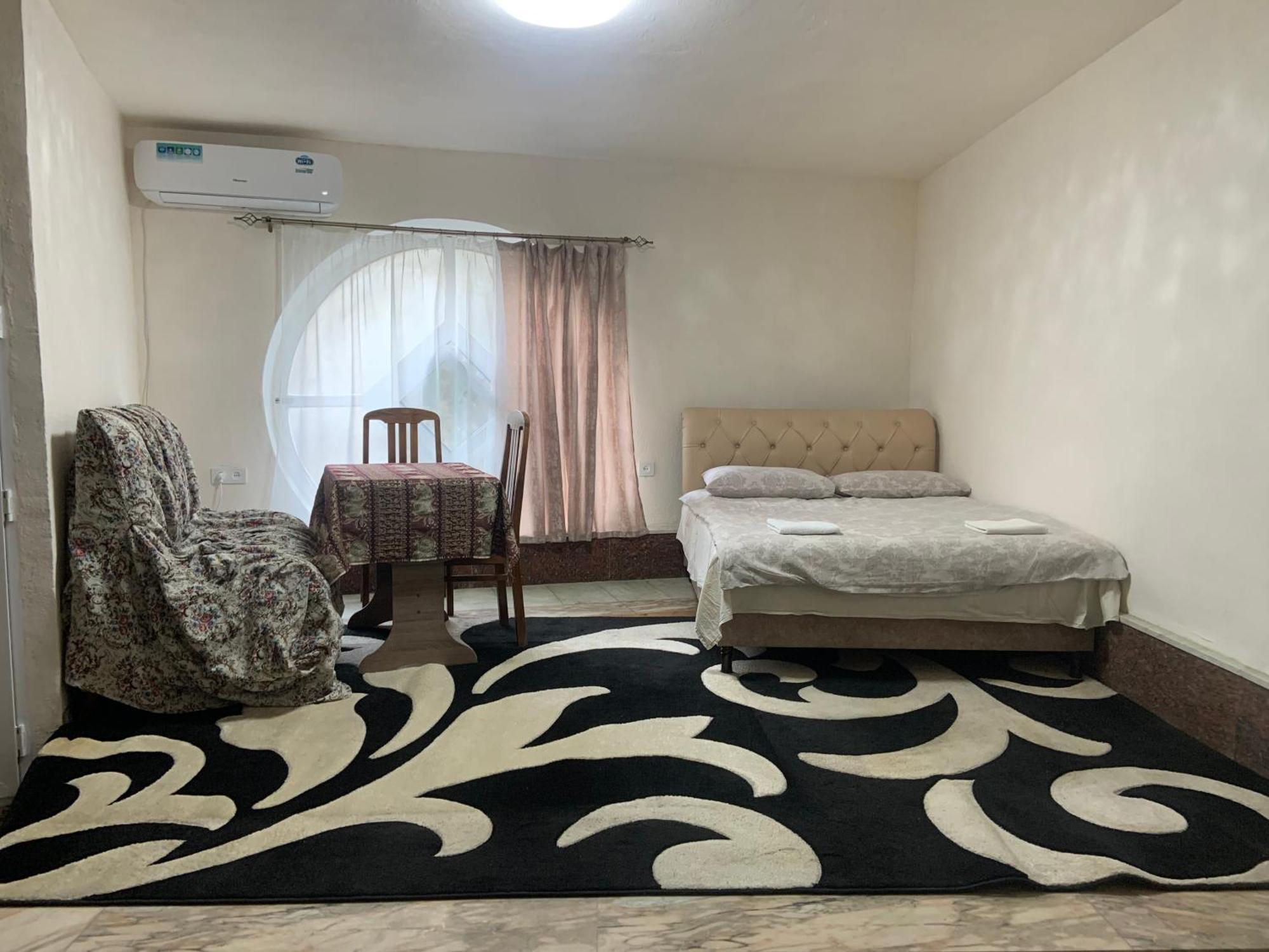 Guest House Lilia 예레반 외부 사진